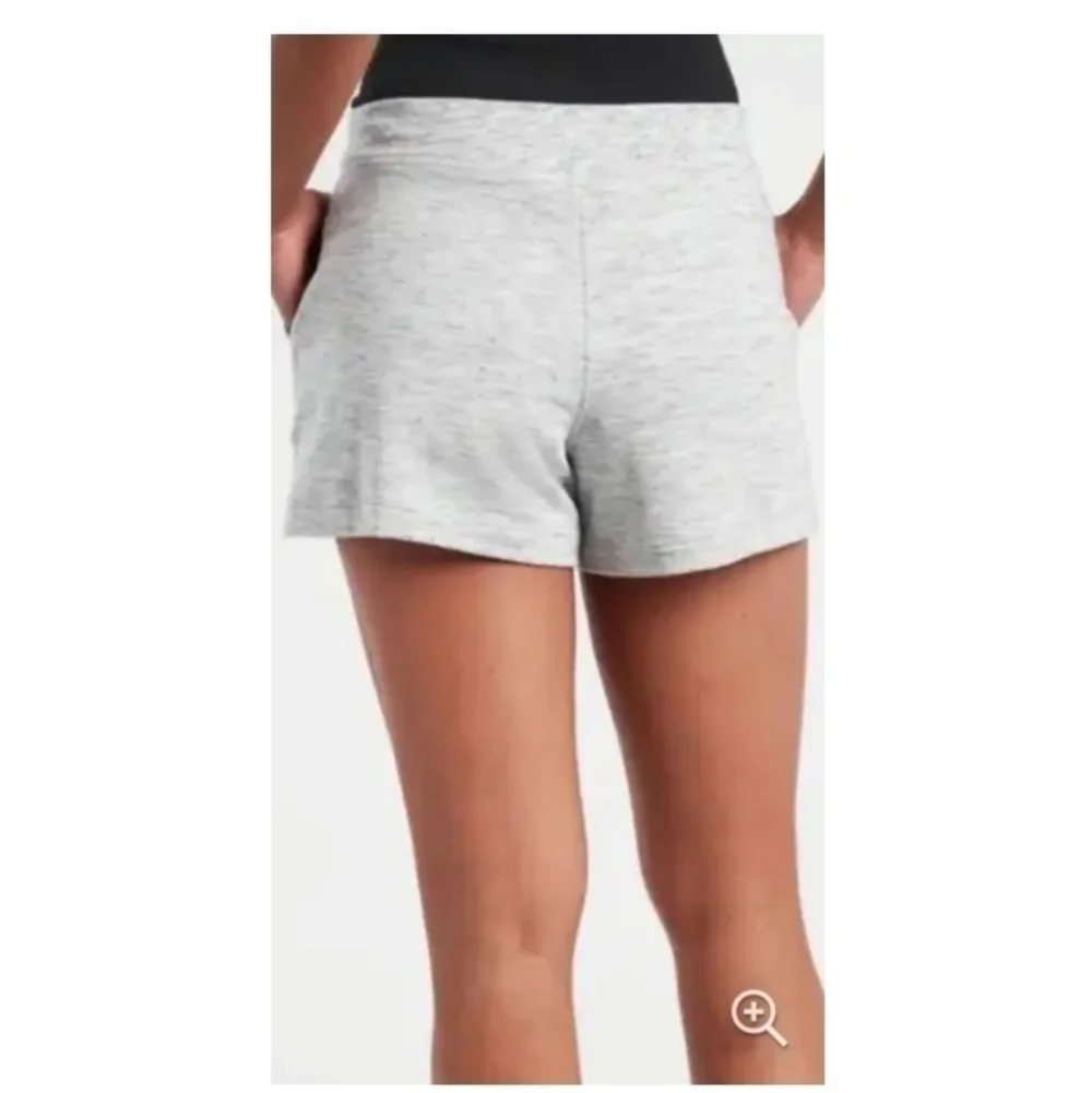 Athleta Balance 4” Shortie in Heathered Gray, sz 1X